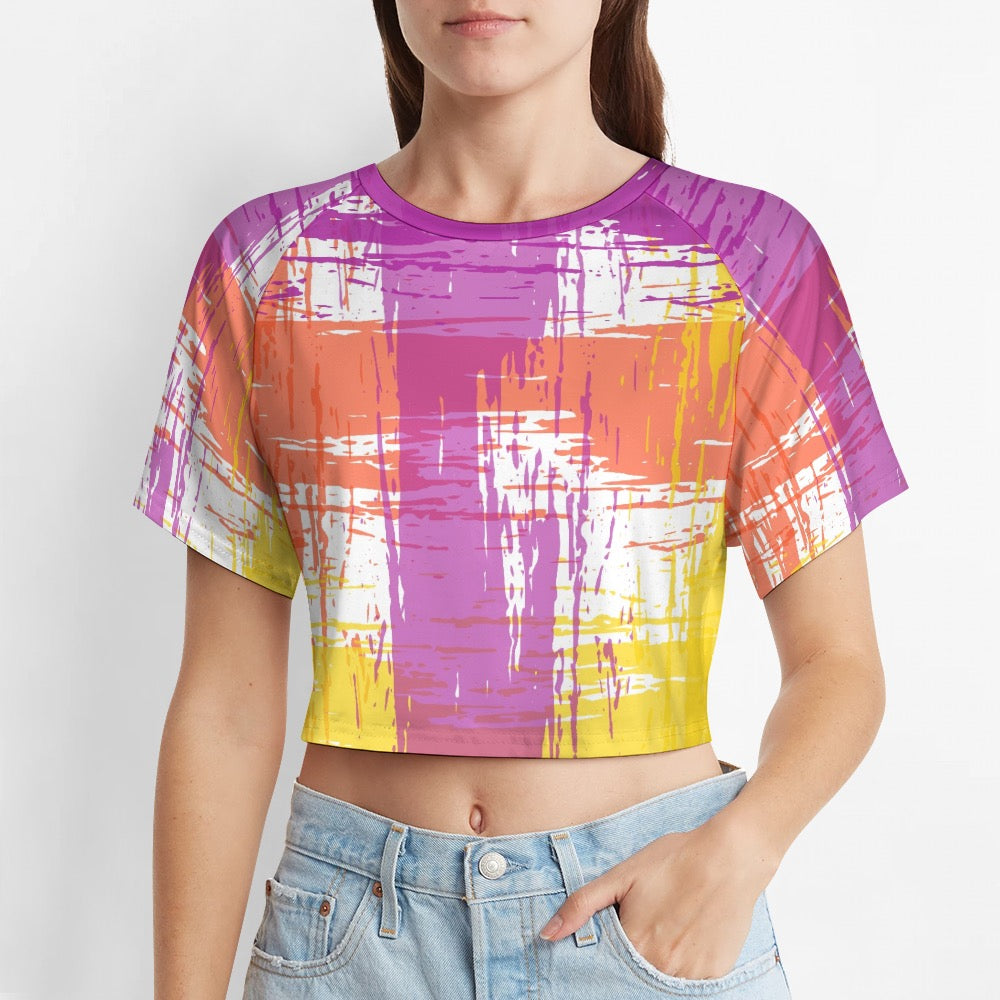 Short sleeved navel exposed