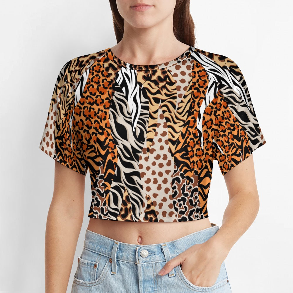 Short sleeved navel exposed